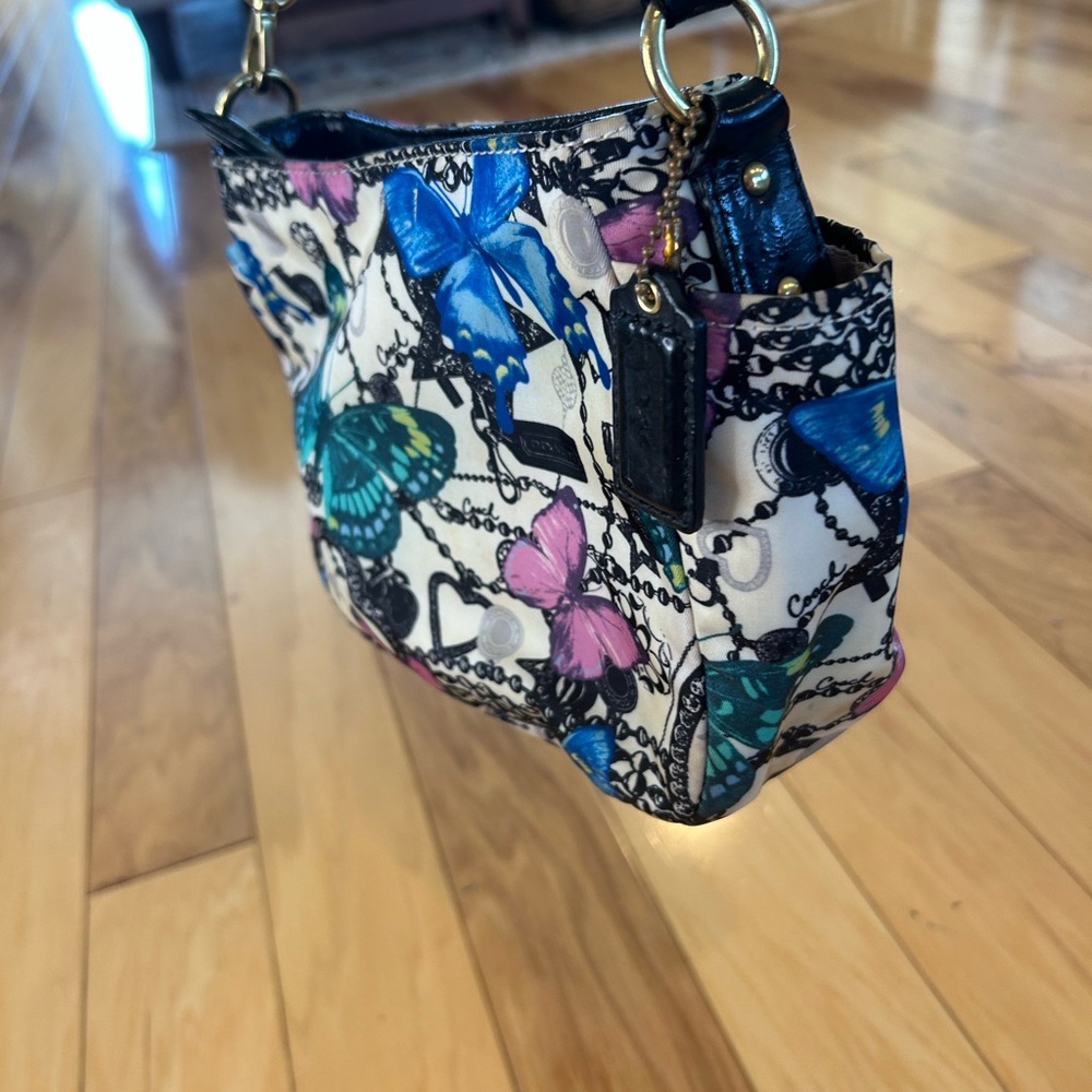 Coach Limited Edition Carly Butterfly Shoulder Bag- Rare Find! - Picture 3 of 17